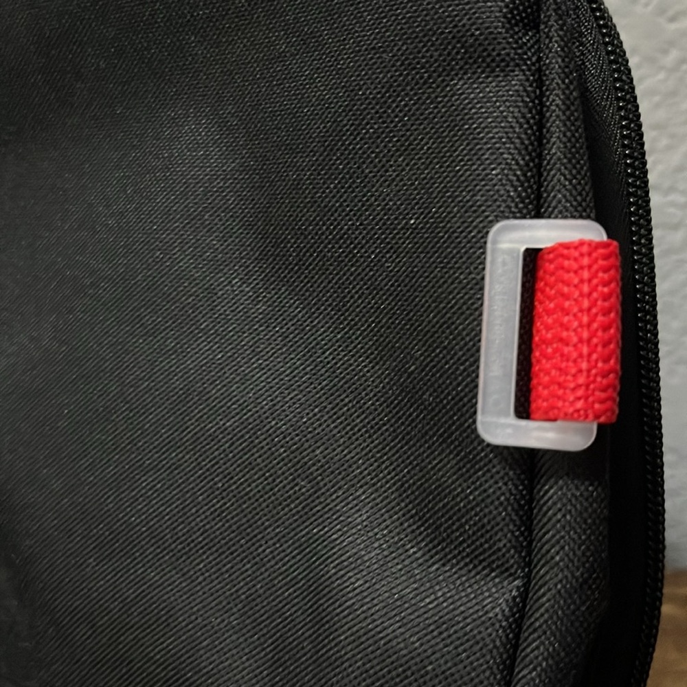Pokémon Lunch Bag with Red and Gray Accents - Picture 8 of 9